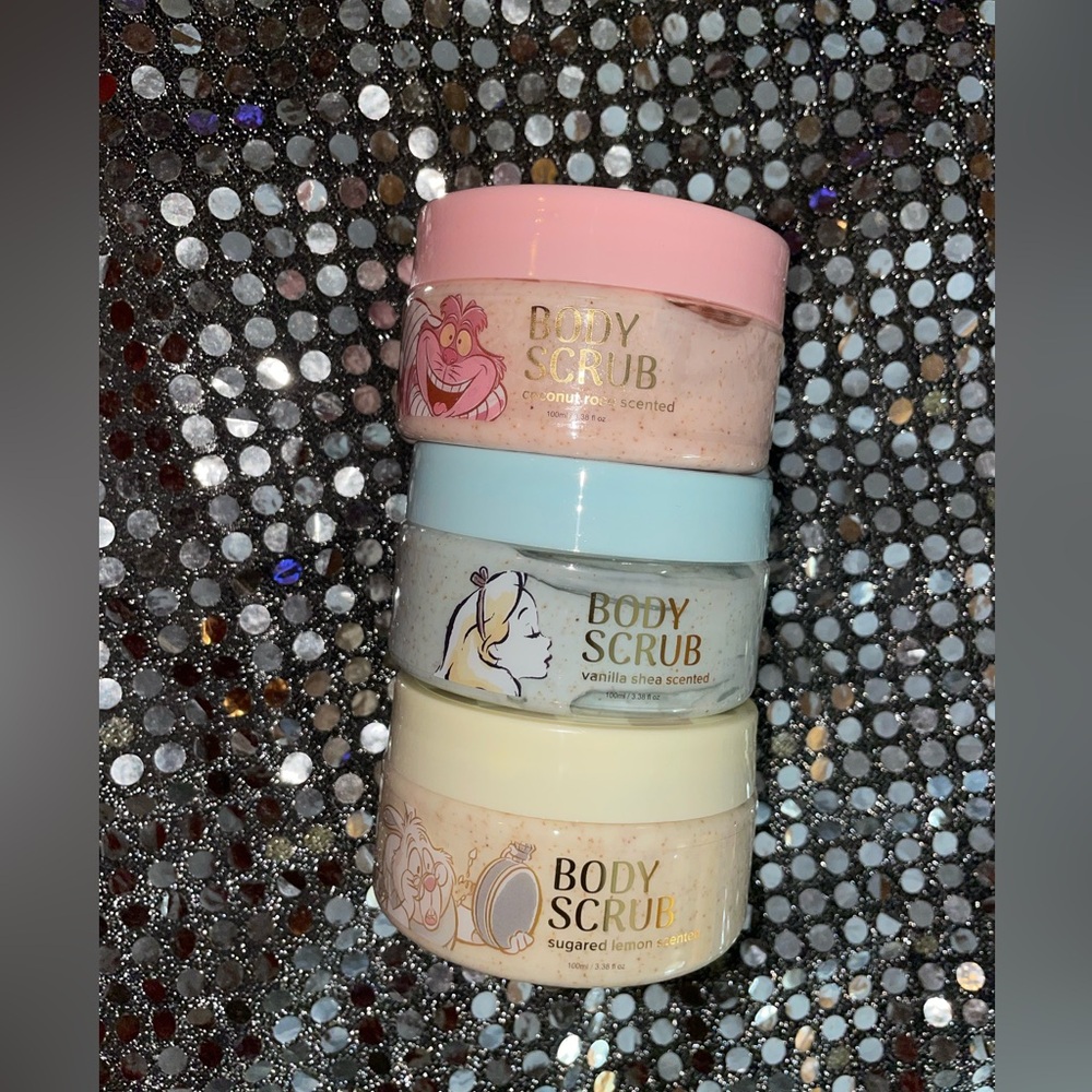 Disney Alice in wonderland Exfoliating Body Scrub Trio -